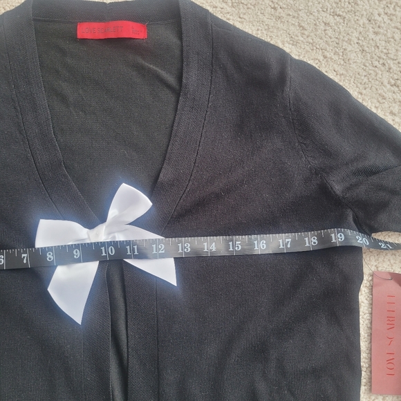 Chic Black V-Neck Cardigan with White Bow Size L - Picture 5 of 9